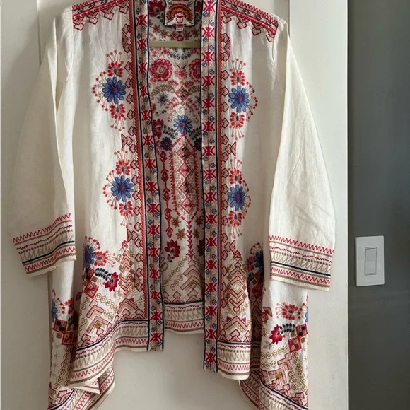 Johnny Was white linen jacket w/ embroidery size S. Major price drop!! - Picture 3 of 6